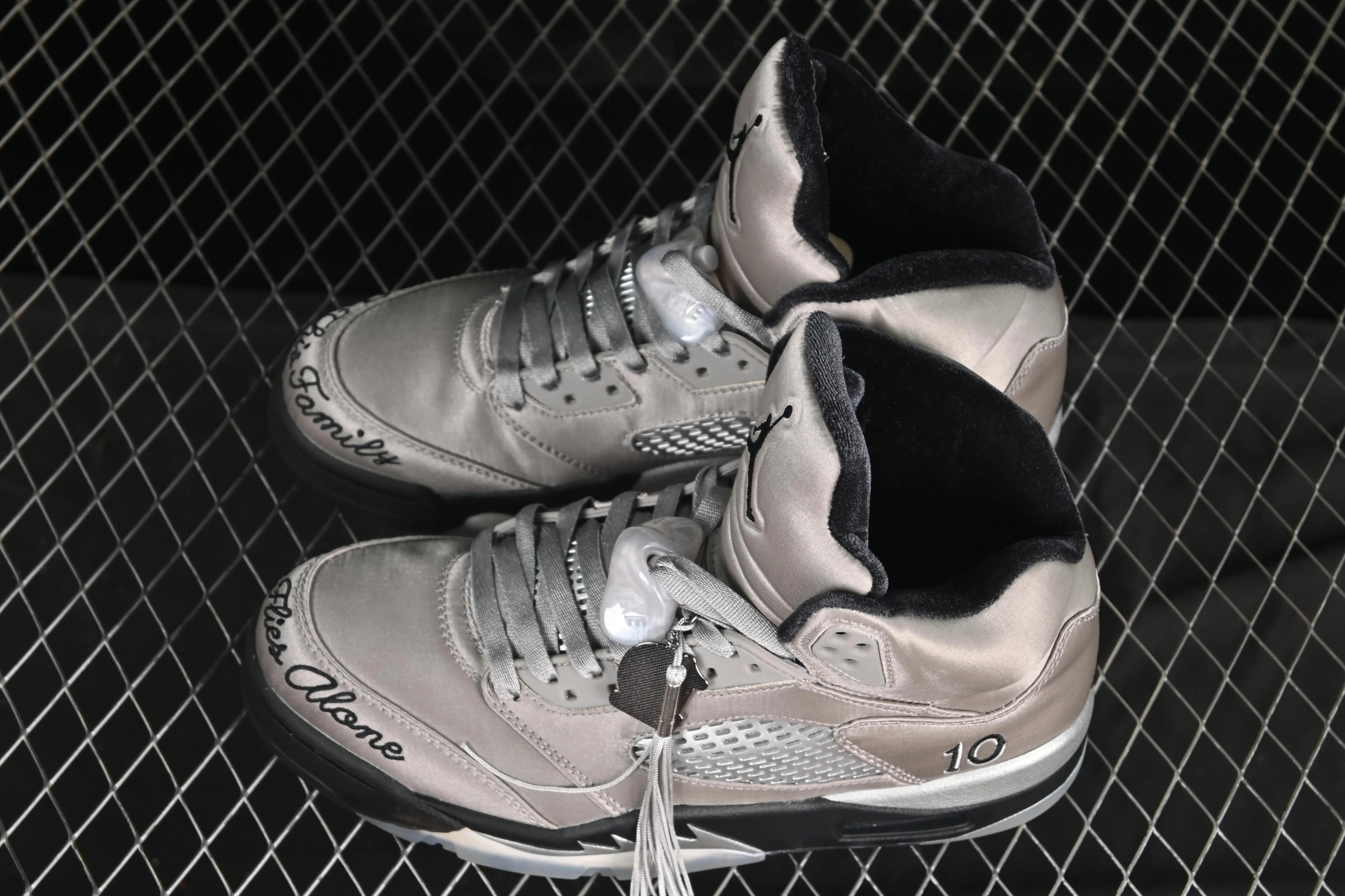All categories Air Jordan Jordan series basketball shoes Air Jordan 5 Air Jordan 5 Retro "Wings" AJ5 Joe 5 silver silk IO2038-001
